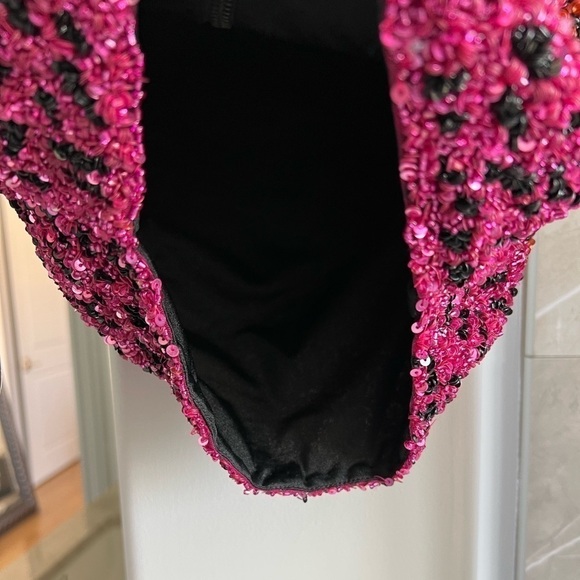 RETROFETE Xi Sequined Top: Ombré Noise - Picture 8 of 12